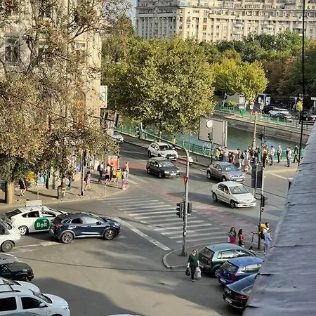 Апартаменти Old Town Plevnei, *