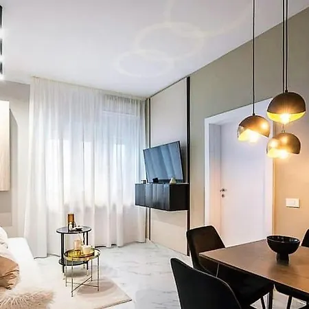 Old Town Plevnei, Appartement *